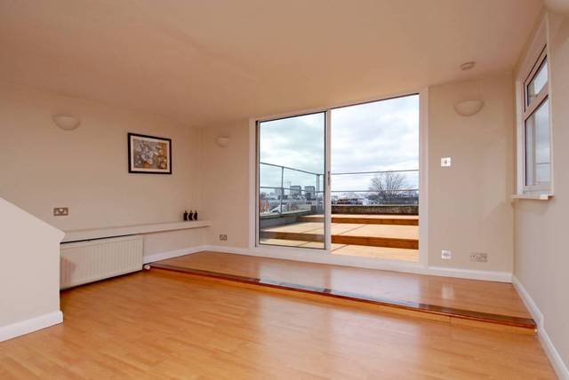  Image of 2 bedroom Property to rent in Kensington Park Road London W11 at Kensington Park Road  London, W11 2ER