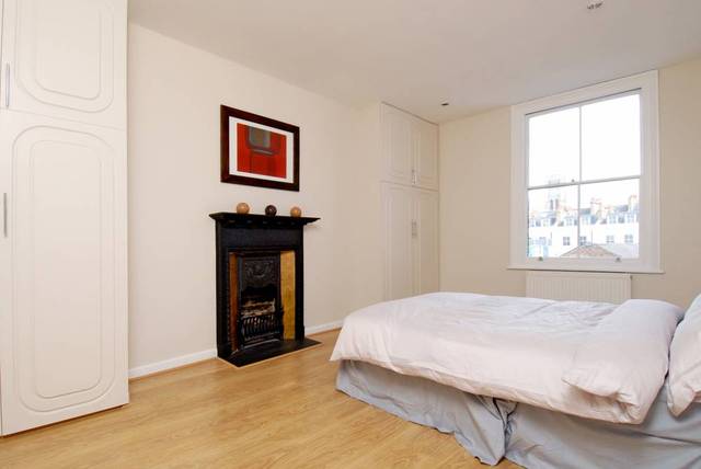  Image of 2 bedroom Property to rent in Kensington Park Road London W11 at Kensington Park Road  London, W11 2ER