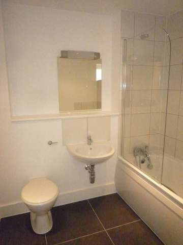  Image of 1 bedroom Apartment to rent in Foundry Lane Ipswich IP4 at College Street  Ipswich, IP4 1DJ