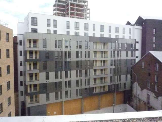  Image of 1 bedroom Apartment to rent in Foundry Lane Ipswich IP4 at College Street  Ipswich, IP4 1DJ