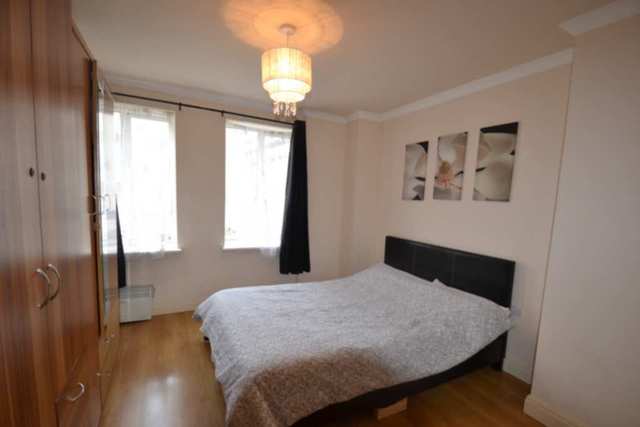  Image of 2 bedroom Flat to rent in King Street London W6 at King Street  London, W6 9JG