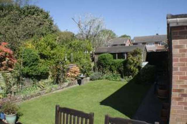  Image of 5 bedroom Semi-Detached house for sale in Kingfisher Drive Woodley Reading RG5 at Kingfisher Drive Woodley Reading, RG5 3LH