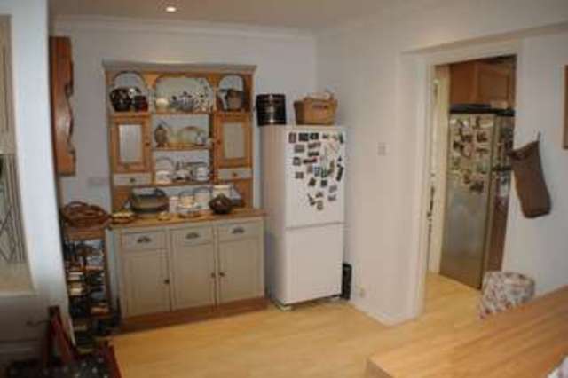 Image of 5 bedroom Semi-Detached house for sale in Kingfisher Drive Woodley Reading RG5 at Kingfisher Drive Woodley Reading, RG5 3LH