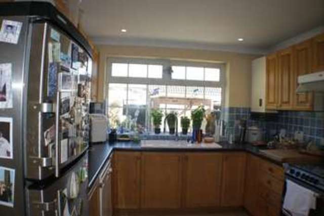  Image of 5 bedroom Semi-Detached house for sale in Kingfisher Drive Woodley Reading RG5 at Kingfisher Drive Woodley Reading, RG5 3LH