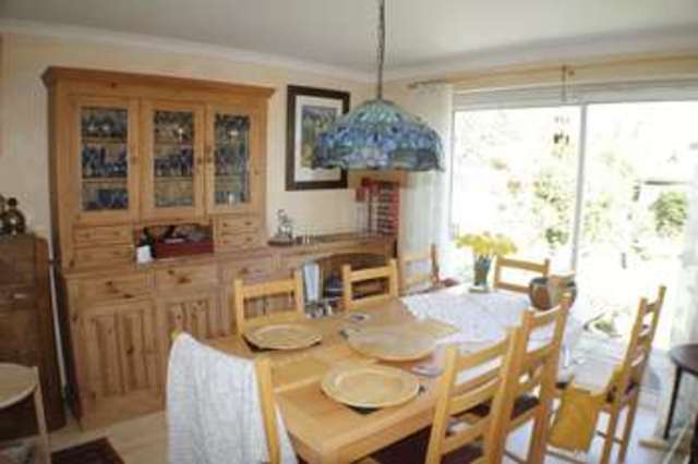  Image of 5 bedroom Semi-Detached house for sale in Kingfisher Drive Woodley Reading RG5 at Kingfisher Drive Woodley Reading, RG5 3LH