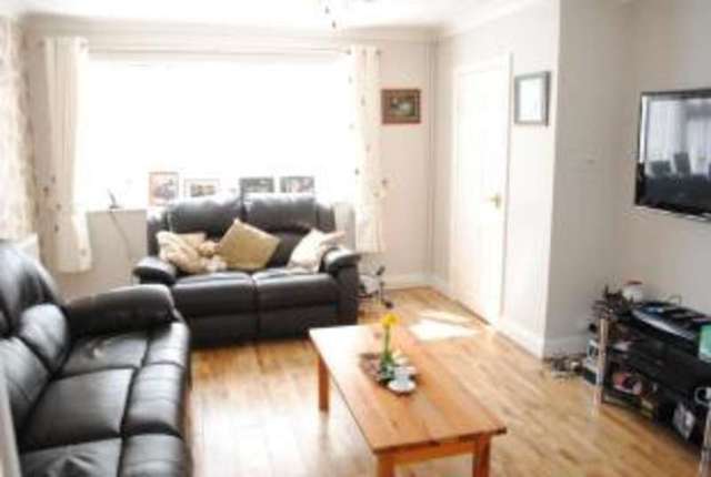  Image of 4 bedroom Detached house for sale in Northwood Avenue Knaphill Woking GU21 at Knaphill Woking Knaphill, GU21 2ES