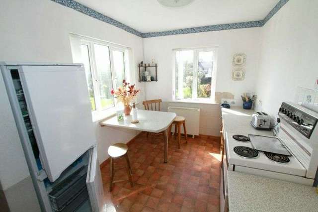  Image of 3 bedroom Detached house for sale in East Drove Langton Matravers Swanage BH19 at Langton Matravers  Swanage, BH19 3HF