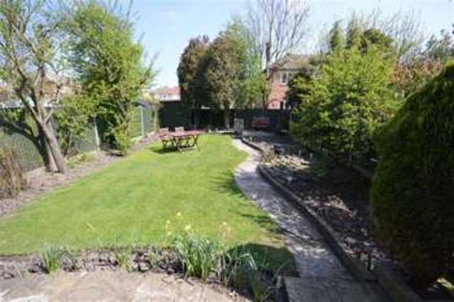  Image of 3 bedroom Property for sale in Leafield Drive Cheadle Hulme Cheadle SK8 at Leafield Drive Cheadle Cheadle, SK8 6NT