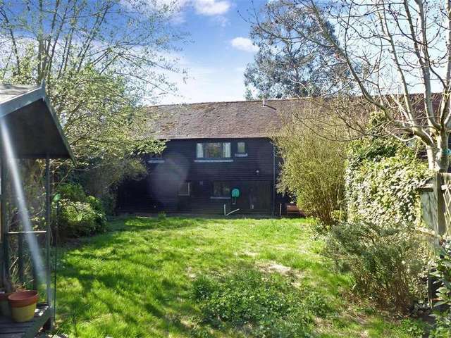  Image of 4 bedroom Detached house for sale in Lees Road Yalding Maidstone ME18 at Yalding Kent Maidstone, ME18 6HB