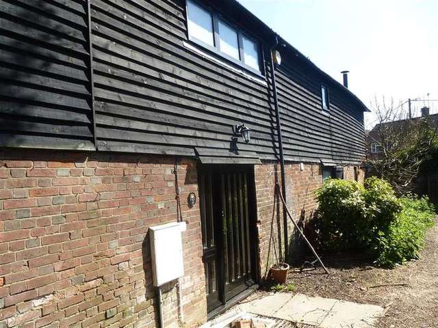  Image of 4 bedroom Detached house for sale in Lees Road Yalding Maidstone ME18 at Yalding Kent Maidstone, ME18 6HB