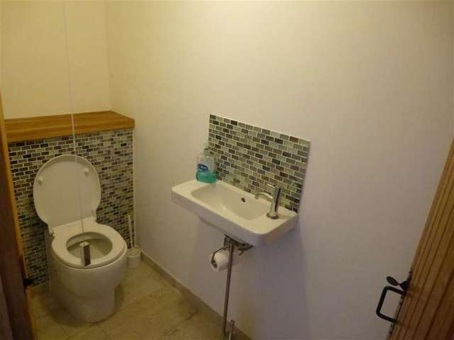  Image of 4 bedroom Detached house for sale in Lees Road Yalding Maidstone ME18 at Yalding Kent Maidstone, ME18 6HB