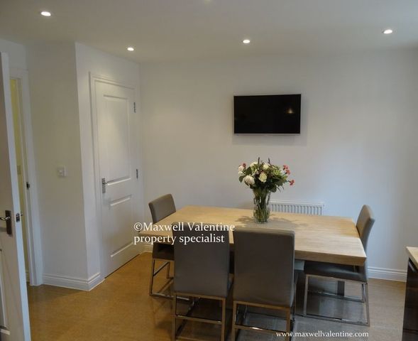  Image of 4 bedroom Terraced house to rent in Crown Lane Bromley BR2 at Lescot Place  Bromley, BR2 9PQ