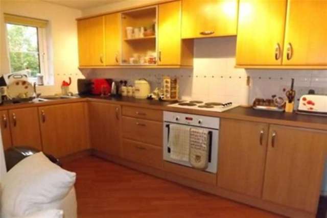  Image of 1 bedroom Flat to rent in Lever Court Lever Close Blackburn BB2 at Blackburn, BB2 7FH