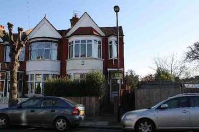  Image of 1 bedroom Property to rent in Lightcliffe Road London N13 at Lightcliffe Road London London, N13 5HD