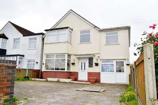  Image of 5 bedroom Detached house for sale in Limpsfield Road Warlingham CR6 at Warlingham Warlingham, CR6 9DS
