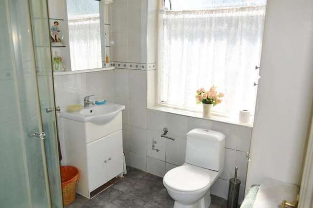 Image of 5 bedroom Detached house for sale in Limpsfield Road Warlingham CR6 at Warlingham Warlingham, CR6 9DS
