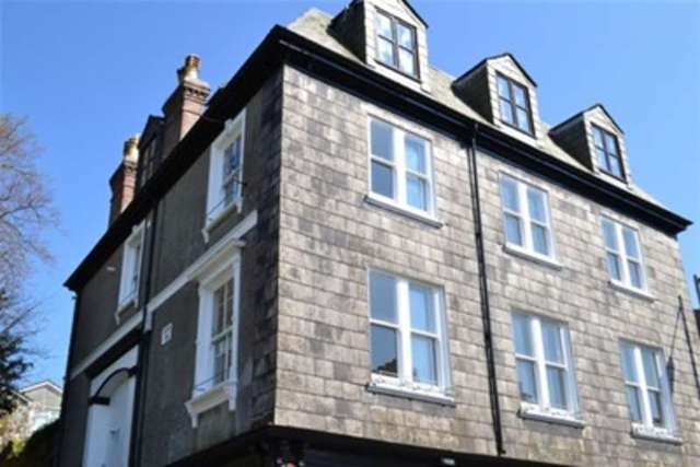  Image of 5 bedroom Detached house to rent in Castle Street Liskeard PL14 at Liskeard, PL14 3AU