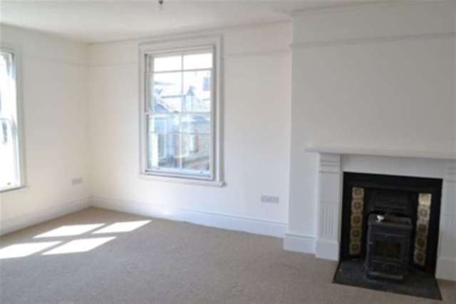  Image of 5 bedroom Detached house to rent in Castle Street Liskeard PL14 at Liskeard, PL14 3AU
