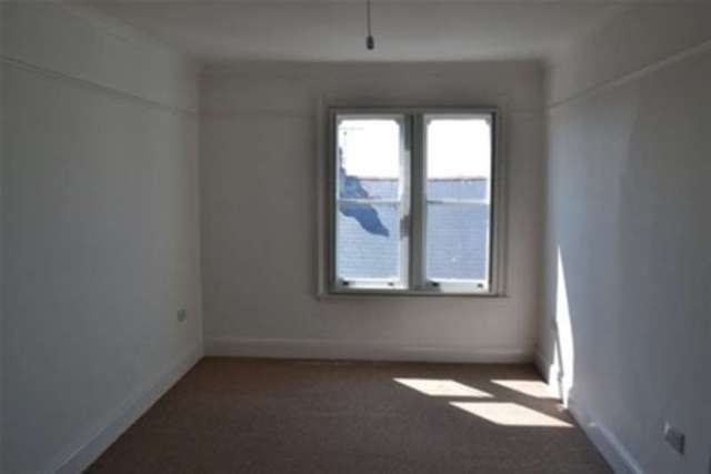  Image of 5 bedroom Detached house to rent in Castle Street Liskeard PL14 at Liskeard, PL14 3AU