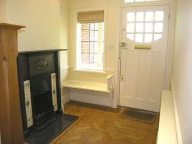  Image of 5 bedroom Detached house to rent in Lonsdale Road London SW13 at Lonsdale Road  Barnes, SW13 9JR