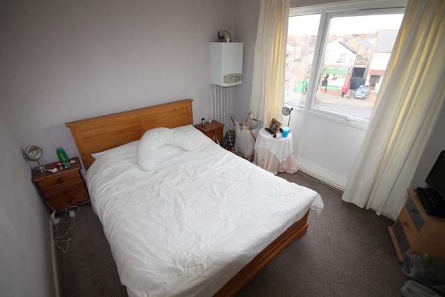  Image of 2 bedroom Flat to rent in Grange Road Bedford MK41 at Beds  Bedford, MK41 9SQ