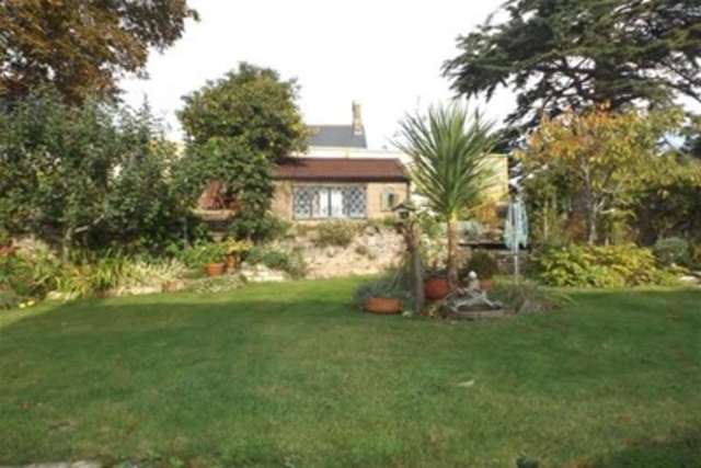  Image of 3 bedroom Detached house to rent in Church Road Lympstone Exmouth EX8 at Exmouth, EX8 5JU