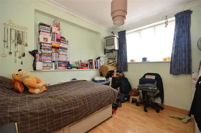  Image of 5 bedroom Detached house for sale in Lyn Road Worthing BN13 at Worthing West Sussex Worthing, BN13 3HR