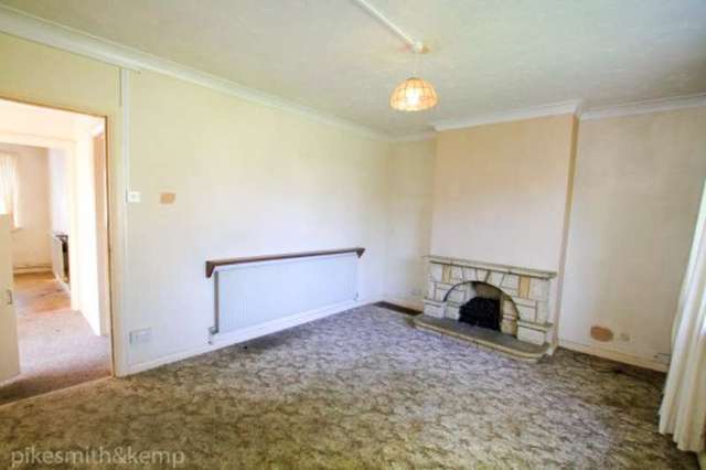  Image of 2 bedroom Maisonette for sale in Collier Close Maidenhead SL6 at MAIDENHEAD, SL6 7LD