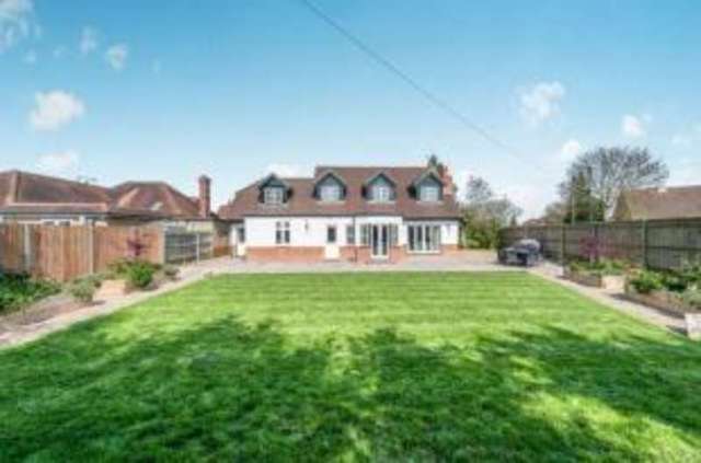  Image of 5 bedroom Detached house for sale in Pinkneys Road Maidenhead SL6 at Maidenhead Berkshire Pinkneys Green, SL6 5DJ