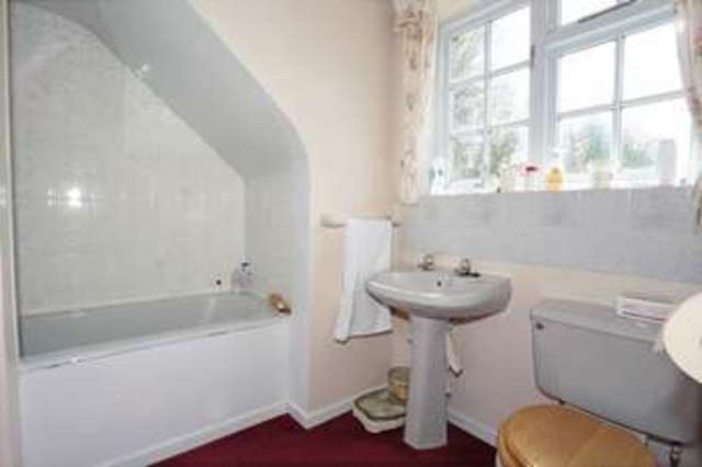  Image of 4 bedroom Property for sale in Maresfield Uckfield TN22 at Maresfield Uckfield, TN22 3DP