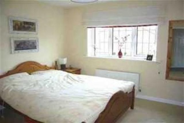  Image of 4 bedroom Detached house to rent in Marine Drive Chesterfield S41 at Chesterfield, S41 0FG