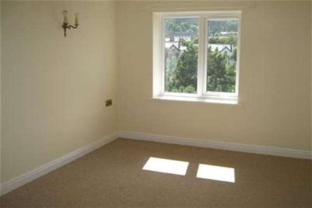  Image of 1 bedroom Flat to rent in Marine Road Colwyn Bay LL29 at Colwyn Bay, LL29 8PZ