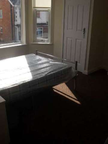  Image of 6 bedroom House Share to rent in Marlborough Road Beeston Nottingham NG9 at Beeston Bristol Beeston, NG9 2HG