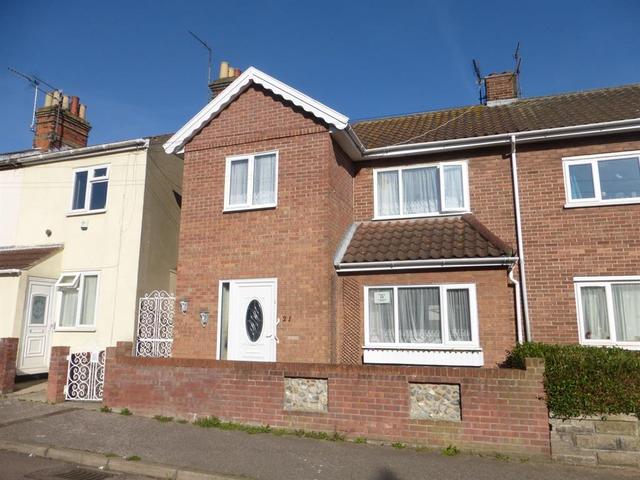 Image of 4 bedroom End of Terrace for sale in May Road Lowestoft NR32 at May Road  Lowestoft, NR32 2DJ