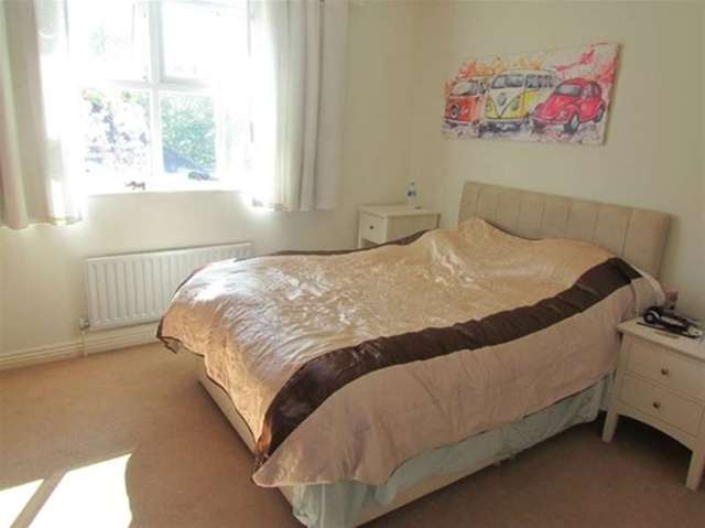  Image of 4 bedroom Detached house for sale in Mellanby Close Street BA16 at Street, BA16 0NX