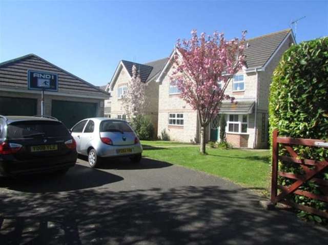  Image of 4 bedroom Detached house for sale in Mellanby Close Street BA16 at Street, BA16 0NX