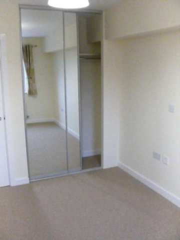  Image of 1 bedroom Apartment to rent in Whale Avenue Reading RG2 at Merrick House Whale Avenue Reading, RG2 0GX