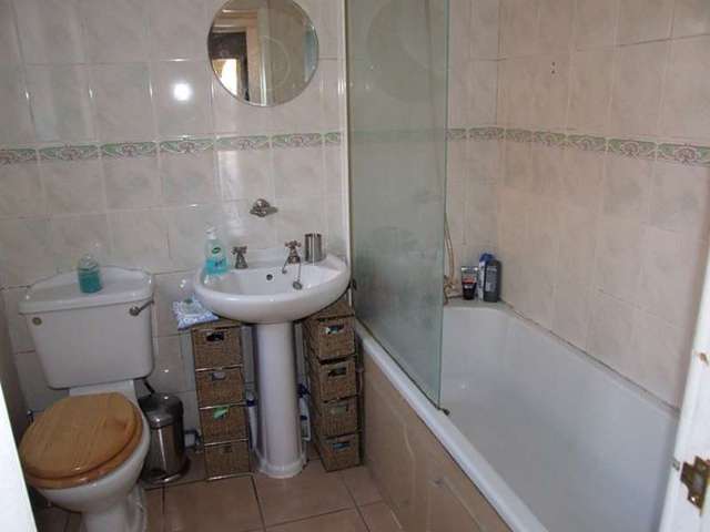  Image of 2 bedroom Detached house to rent in Methuen Street Southampton SO14 at Inner Avenue  Southampton, SO14 6FR
