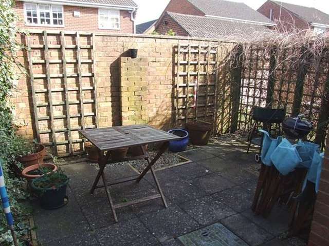  Image of 2 bedroom Detached house to rent in Methuen Street Southampton SO14 at Inner Avenue  Southampton, SO14 6FR