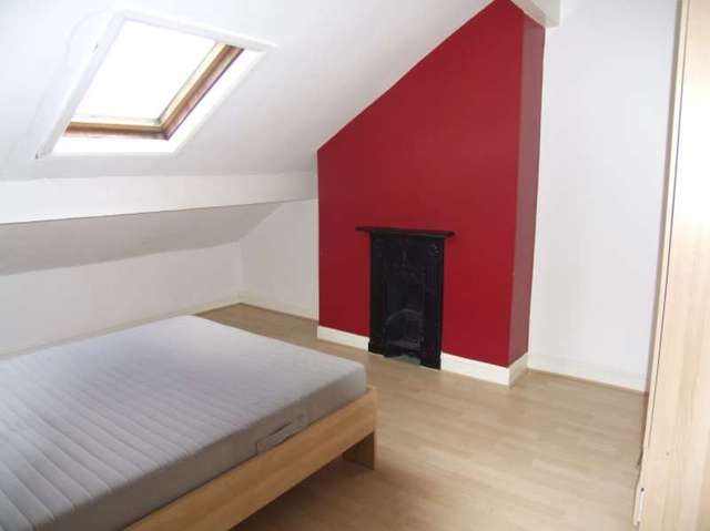  Image of 4 bedroom Terraced house to rent in Mexborough Avenue Leeds LS7 at Leeds West Yorkshire, LS7 3EF