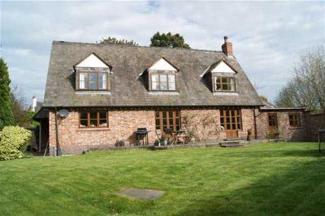  Image of 4 bedroom Detached house to rent in Warrington Road Mickle Trafford Chester CH2 at Chester, CH2 4EA