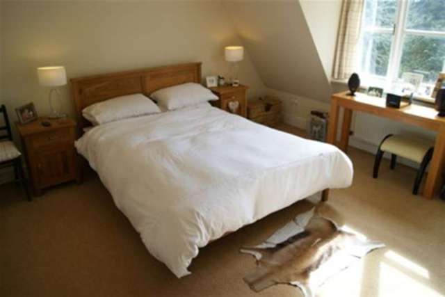  Image of 4 bedroom Detached house to rent in Warrington Road Mickle Trafford Chester CH2 at Chester, CH2 4EA