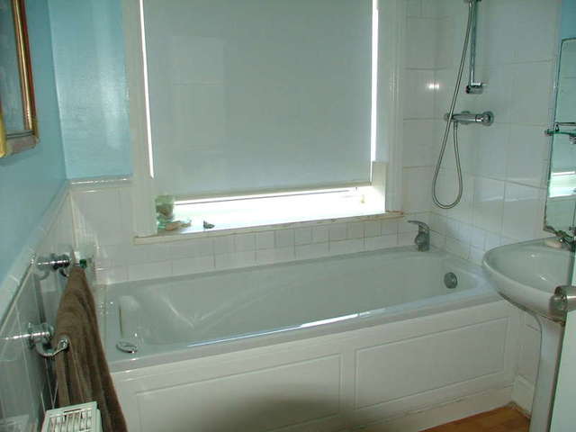  Image of 2 bedroom Flat for sale in Midland Road Moordown Bournemouth BH9 at Midland Road  Bournemouth, BH9 1PA