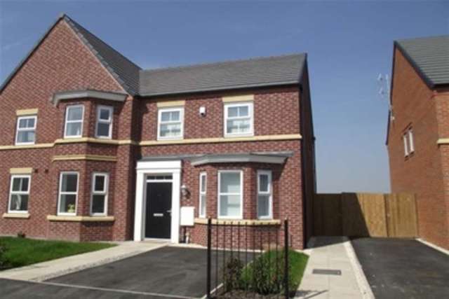  Image of 3 bedroom Semi-Detached house to rent in Millstream Way Liverpool L4 at Liverpool, L4 1AE