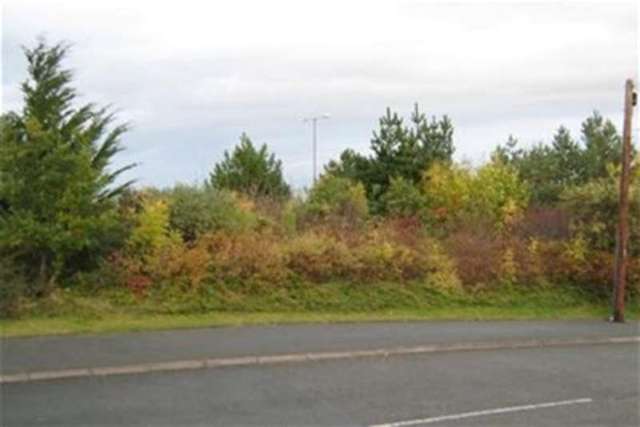  Image of 3 bedroom Semi-Detached house to rent in Min Y Don Drive Old Colwyn Colwyn Bay LL29 at Colwyn Bay, LL29 9SG