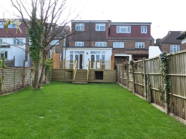  Image of 5 bedroom Semi-Detached house to rent in Montpelier Rise London NW11 at GOLDERS GREEN  London, NW11 9SS