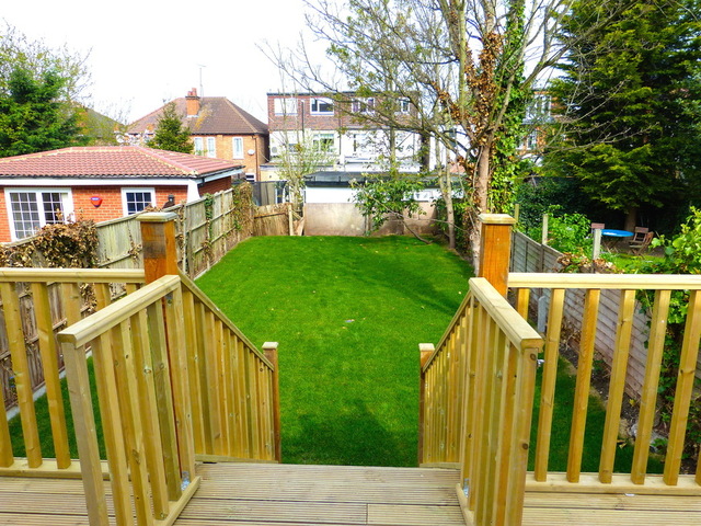  Image of 5 bedroom Semi-Detached house to rent in Montpelier Rise London NW11 at GOLDERS GREEN  London, NW11 9SS