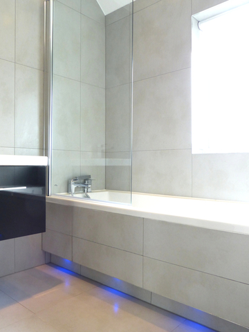  Image of 5 bedroom Semi-Detached house to rent in Montpelier Rise London NW11 at GOLDERS GREEN  London, NW11 9SS