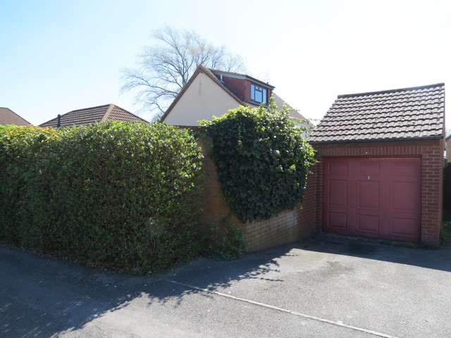  Image of 2 bedroom Detached house for sale in Moraunt Drive Fareham PO16 at Moraunt Drive  Fareham, PO16 9EF