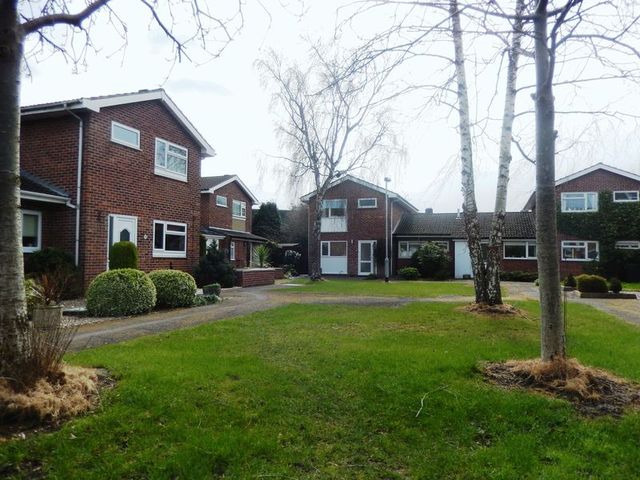  Image of 3 bedroom Semi-Detached house for sale in Nearsby Drive West Bridgford Nottingham NG2 at Nearsby Drive  West Bridgford, NG2 6LA